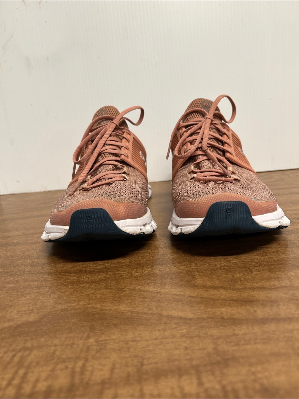 On Cloudswift Women’s Size 8 Running Sneakers Dusty Rose Blush Pink Trainers
Y - Picture 5 of 16